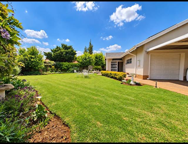 4 BEDROOM HOUSE FOR SALE IN GOLF PARK